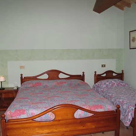 Farm stay Agriturismo La Grotta
